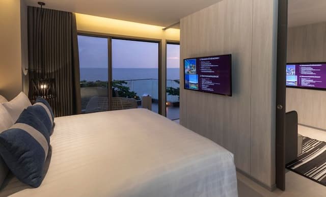 U Jomtien Pattaya-Suite Seaview (Room with breakfast)-3