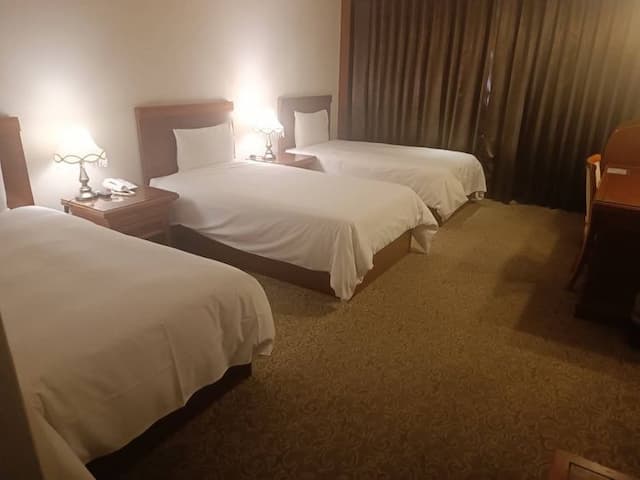 承攜行旅中壢中正-承享三人客房(三小床)-1