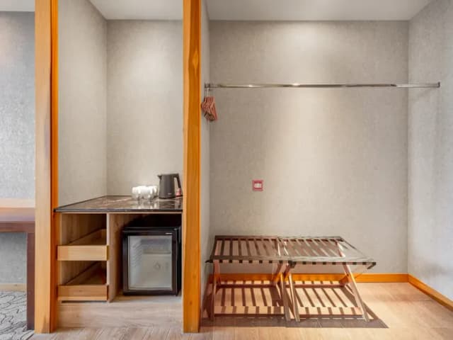 CHECK inn Select Tainan Yong Kang-Superior Quadruple Room-6