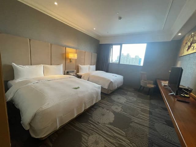 雀客藏居台南永康｜多項親子設施、鄰近火車站-經典家庭加大客房-1