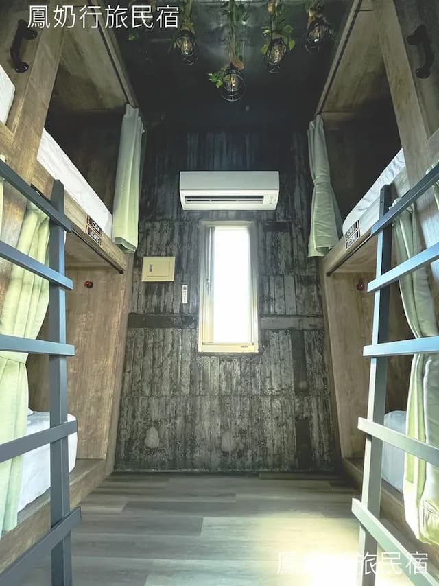 鳳奶客棧-八人背包客房(男性)-1