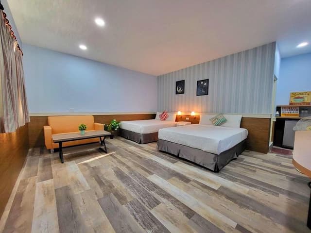 興吉木屋 - 墾丁大街只要走路7分鐘！| 室內公共空間自行車停放-木屋溫馨四人房-6