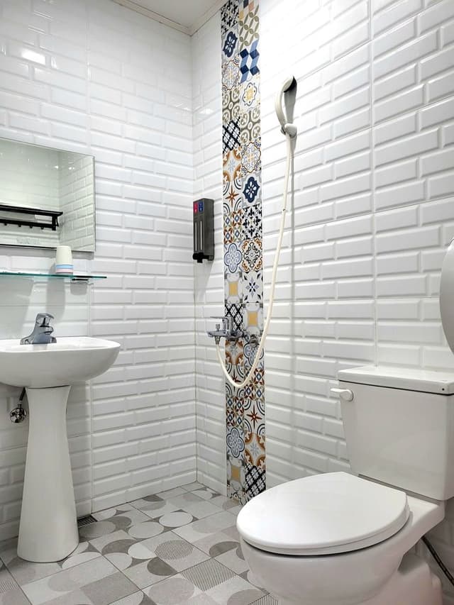 興吉木屋 - 墾丁大街只要走路7分鐘！| 室內公共空間自行車停放-木屋溫馨四人房-4