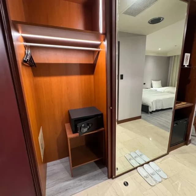 Xinshe Hotel｜Zhongli Branch-Standard Triple Room Without Window-3