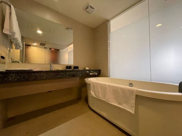 Guide Hotel Hsinchu Zhongyang-Superior Quuadruple Room-6