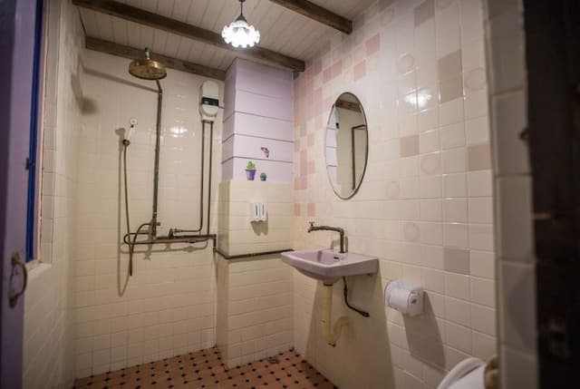 Phranakorn-Nornlen Hotel-Double Room-12