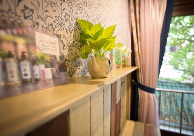 Phranakorn-Nornlen Hotel-Double Room-7