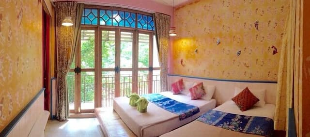 Phranakorn-Nornlen Hotel-Family Room-8