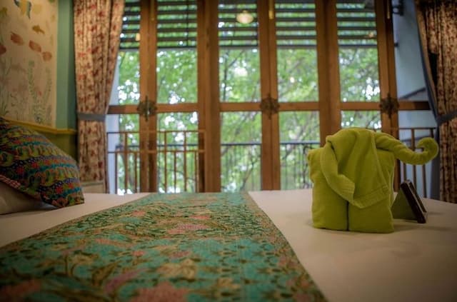 Phranakorn-Nornlen Hotel-Family Room-5