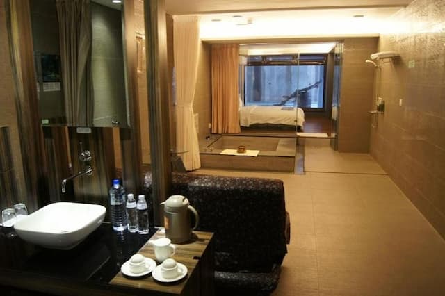 Goya Spring Resort.-Standard Double Room-5
