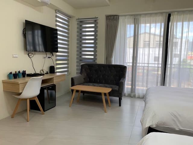 Guan Shan Garrt-Family quadruple room Room 201-2