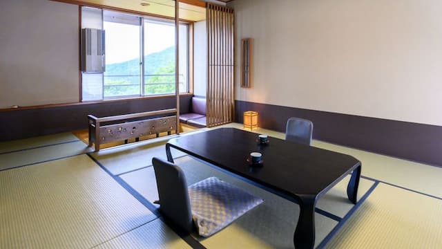 [The Guest Building] Japanese-style room 10 tatami mats
