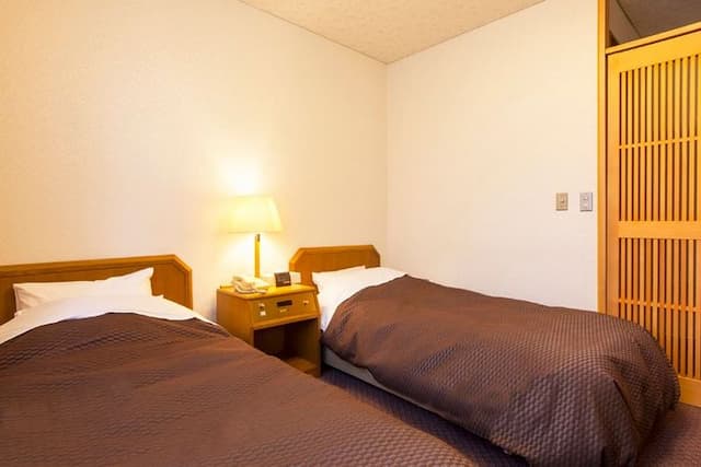 Western room B (twin room)