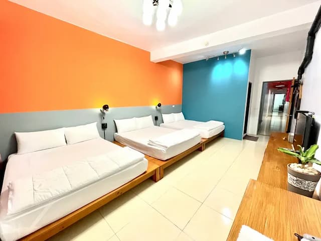 SNUG·NINE (S·9旅宿)-六人房-2