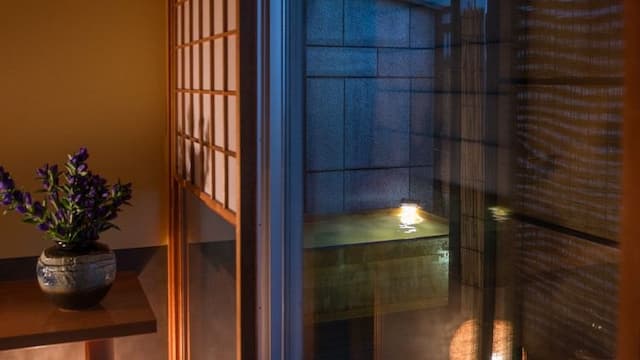 [Guest room with semi-open-air bath] In the guest room open-air bath, you can enjoy the original aroma bath while feeling the wind of Zao.