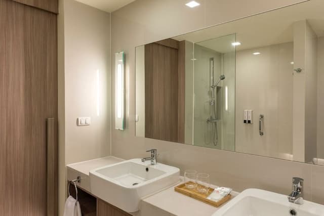 Travelodge Pattaya (SHA Plus+)-Deluxe  (Room only)-5