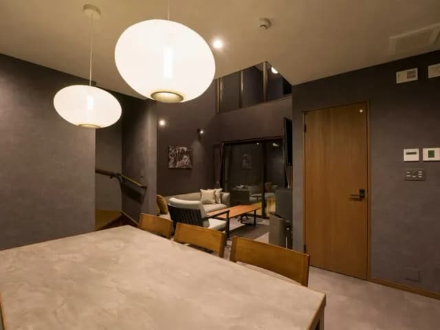 【一棟貸ヴィラ】リビング・ダイニングエリア