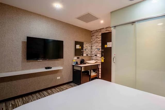 雀客旅館台中自由-雀躍雙人客房(無窗)-7