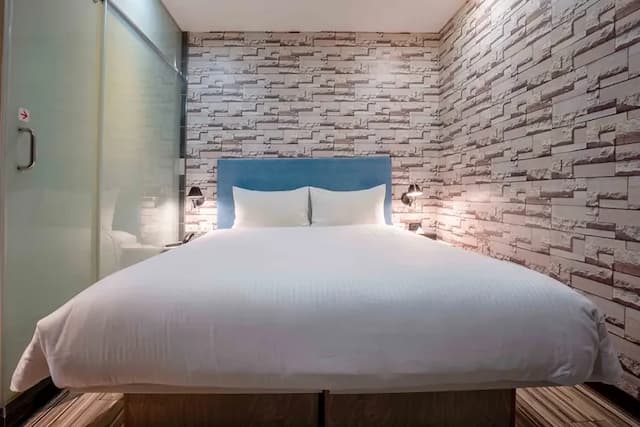 雀客旅館台中自由-雀躍雙人客房(無窗)-4