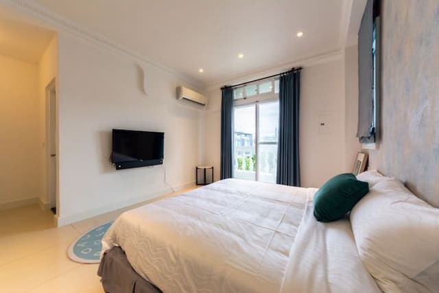 型依設計不同，設備略有不同，客房設施請依現場提供為準