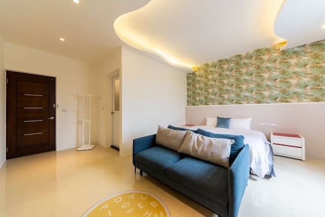 型依設計不同，設備略有不同，客房設施請依現場提供為準