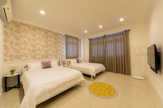 型依設計不同，設備略有不同，客房設施請依現場提供為準