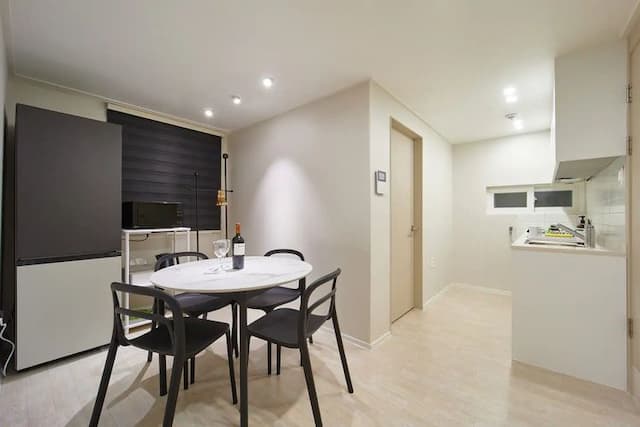 拉拉樂園 | 5分鐘到弘大入口站 近延央公園 弘大商圈-201-8