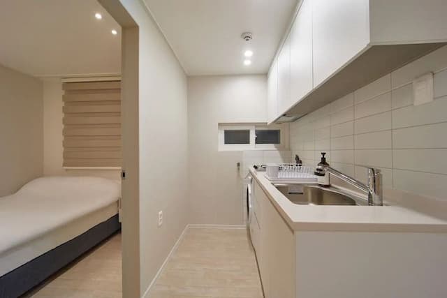 拉拉樂園 | 5分鐘到弘大入口站 近延央公園 弘大商圈-201-4