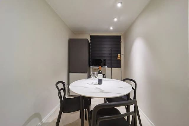 拉拉樂園 | 5分鐘到弘大入口站 近延央公園 弘大商圈-201-6