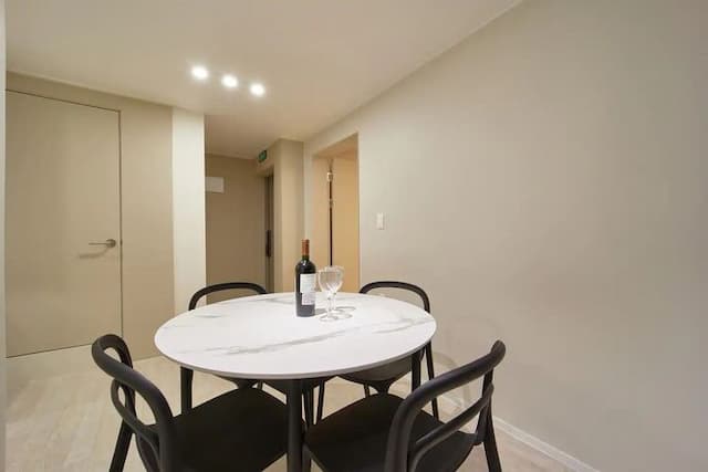 拉拉樂園 | 5分鐘到弘大入口站 近延央公園 弘大商圈-201-7