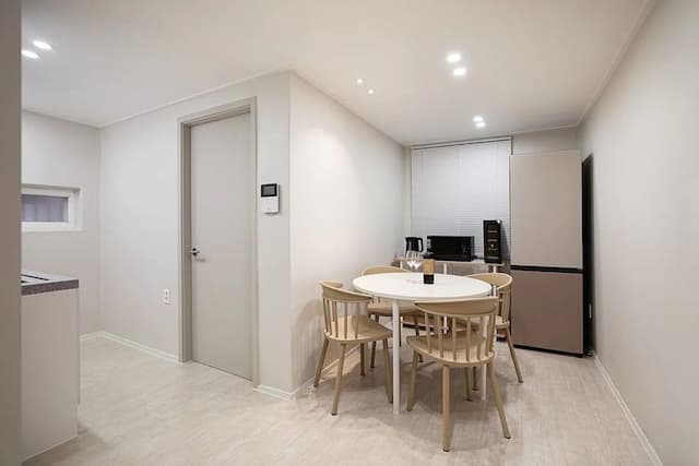 拉拉樂園 | 5分鐘到弘大入口站 近延央公園 弘大商圈-202-6