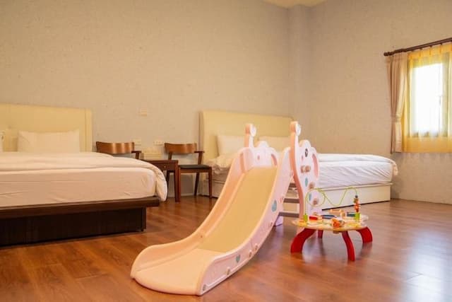 Childlike Garden Nantou Puli B&B-Deluxe Quadruple Room 101-1