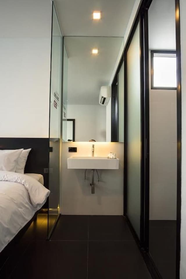 BED Chiangmai Gate Hotel - Adults Only【SHA】-Standard Twin Room (Adult Only), 2 Twin Beds-7