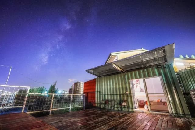 Home Stay Of CingJing-Deluxe Quadruple Room-10