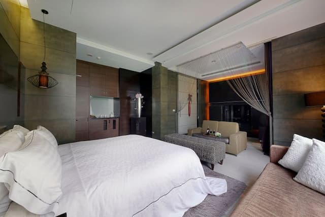 Lake Mountain View Inn-Superior Double Room - Attached Garage-2