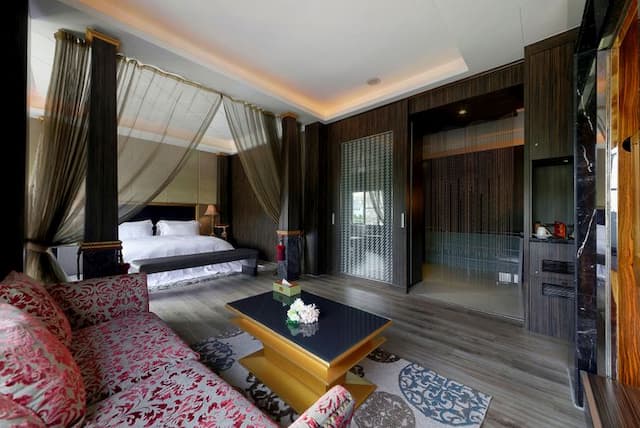 Lake Mountain View Inn-Superior Double Room - Attached Garage-7