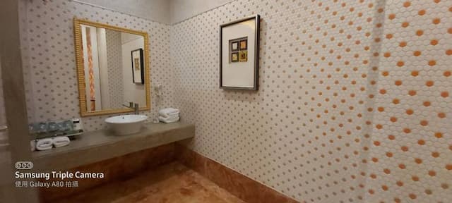 Lake Mountain View Inn-Deluxe Double Room - Attached Garage-8