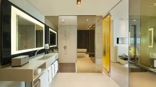 W Bangkok【SHA Extra Plus+】-Fantastic, 1 Bedroom Larger Suite, 1 King, City view-6