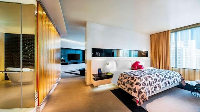 W Bangkok【SHA Extra Plus+】-Fantastic, 1 Bedroom Larger Suite, 1 King, City view-1