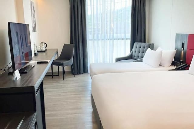 Travelodge Phuket Town-Friends and Family Triple(Room with Breakfast)-3