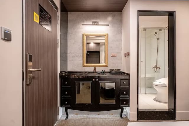 夢樓旅店-精緻雙人房(無窗)-10