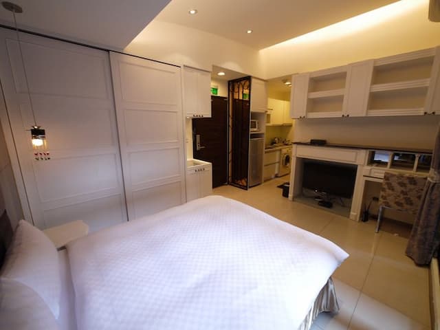 CH Serviced Residence-Deluxe Business Apartment-1