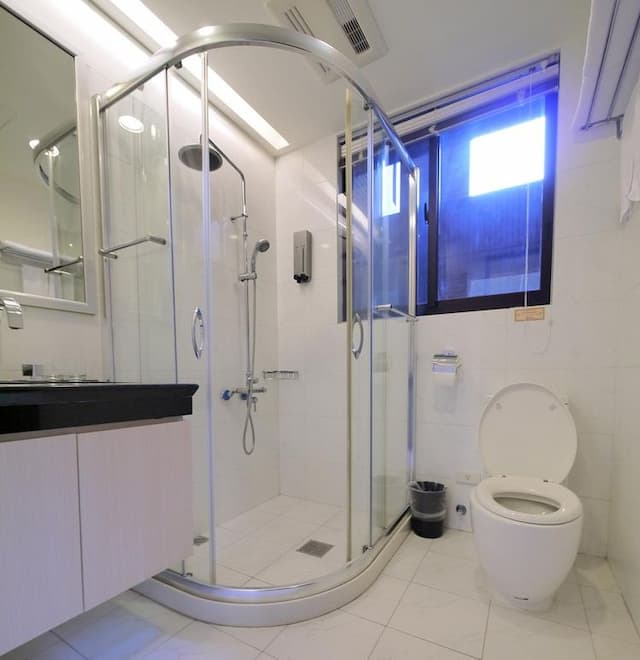 CH Serviced Residence-Deluxe Business Apartment-4