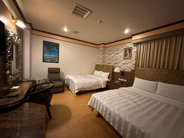 高雄文賓大飯店-駁二館-標準四人房-3