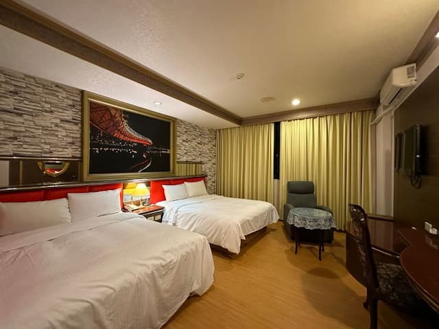 高雄文賓大飯店-駁二館-標準四人房-2