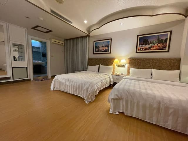 高雄文賓大飯店-駁二館-豪華四人房-5