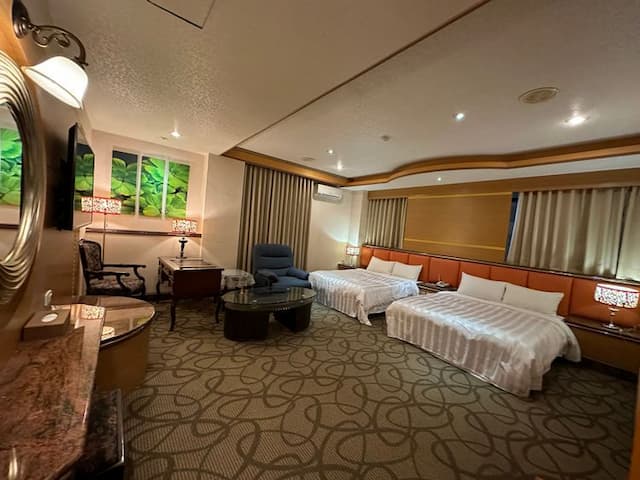 高雄文賓大飯店-駁二館-豪華四人房-4