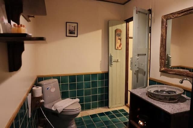 Buri Gallery House & Resort-Deluxe Room-8