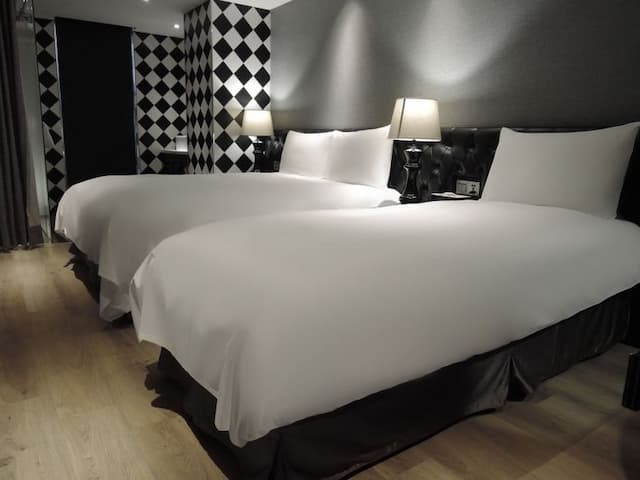 CHECK inn Taipei Main Station-Deluxe Triple Room-4