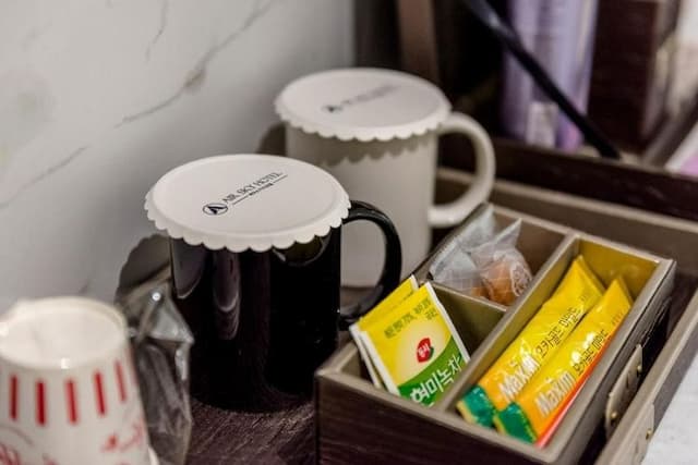 Busan Air Sky Hotel-Standard Double Room-9